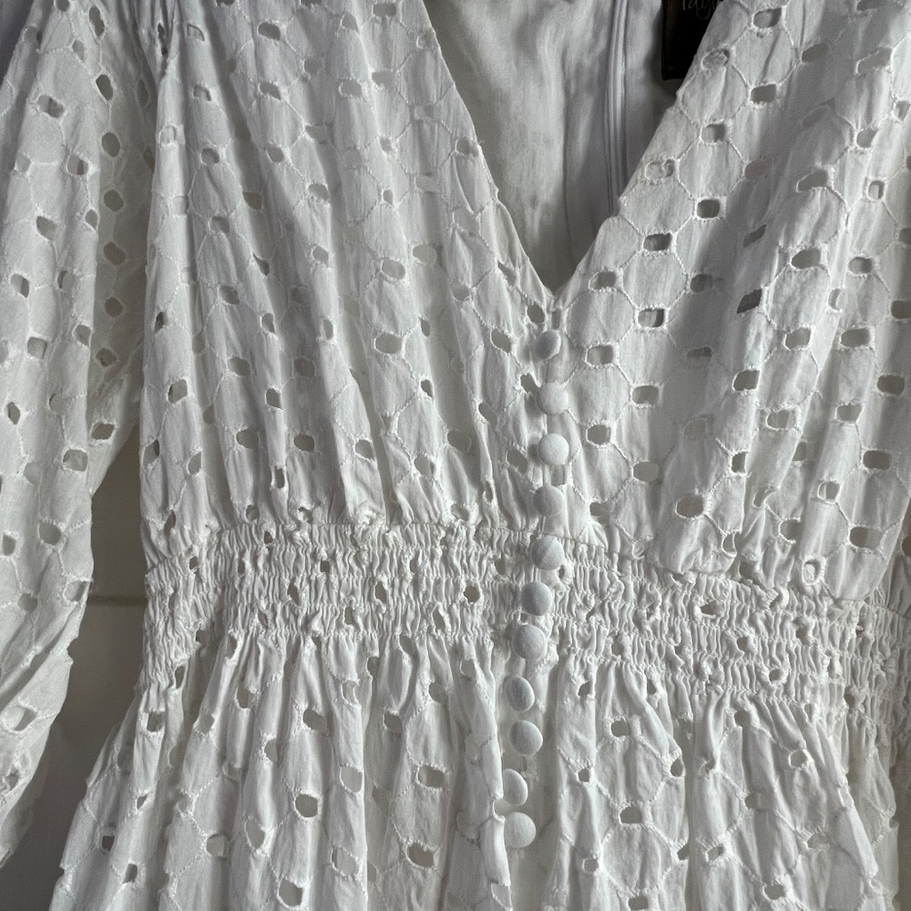 Taylor white eyelet dress size 10P - Picture 2 of 3